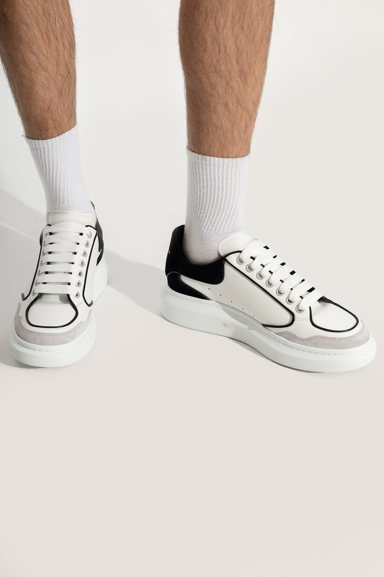 Alexander mcqueen larry on sale sneakers